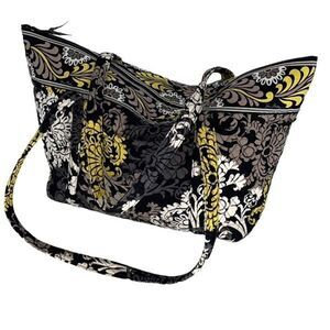 Vera Bradley Womens Retired Baroque Print Quilted Large Travel Tote Handbag Mult